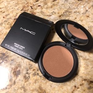 Mac cosmetics Refined Golden powder BRAND NEW